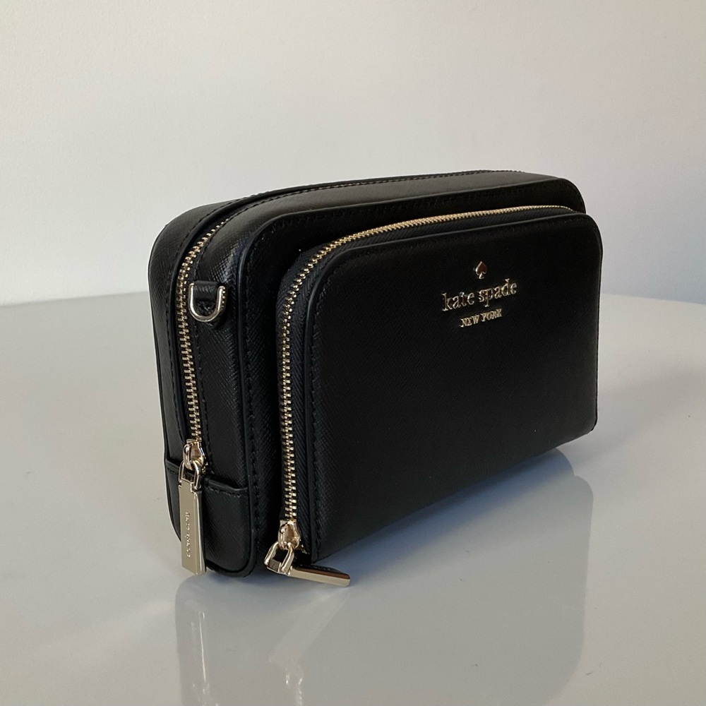 Kate Spade NWOT Dual Zip Around Crossbody. - Picture 4 of 5